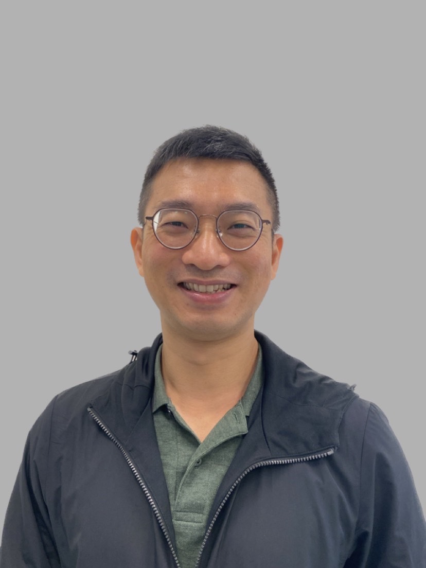 鐘偉倫老師個人照